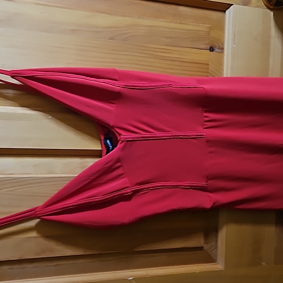 NWT red Slinky Panel Midi dress size 8 - Picture 2 of 5